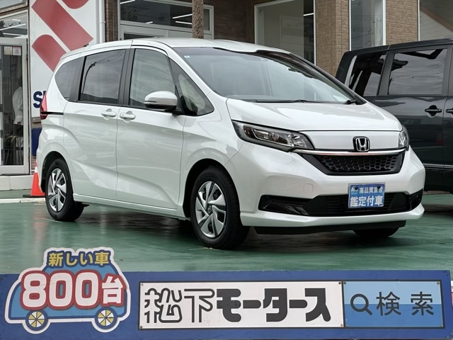 フリード＋(ホンダ)登録済未使用車全体拡大