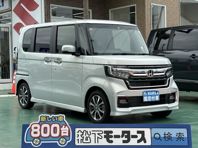 N-BOXカスタム(ホンダ)中古車全体拡大