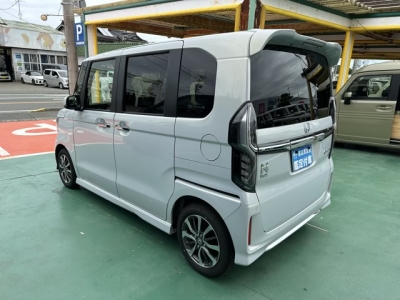 N-BOXカスタム(ホンダ)中古車 後方