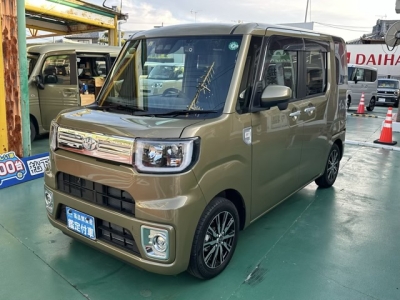 ピクシスメガ (トヨタ)中古車 前方