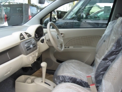 アルトのOEM(スズキ)未使用車 前席内装