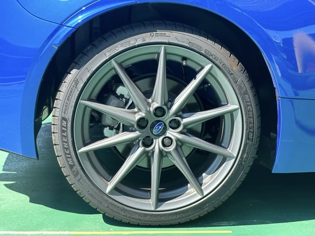 BRZ(スバル)中古車 11