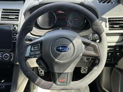 WRX STI(スバル)中古車 内外装写真