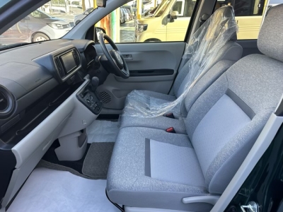 パッソ(トヨタ)中古車 前席内装