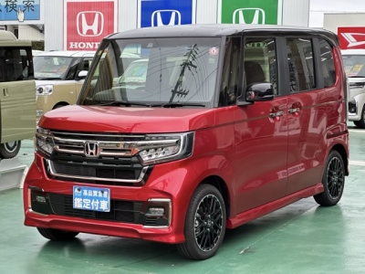 N-BOXカスタム(ホンダ)届出済未使用車 前方