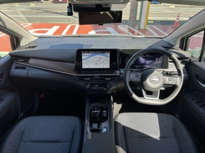 オーラ(ニッサン)中古車 内外装写真