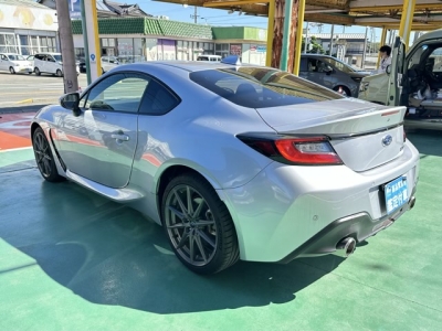 BRZ(スバル)中古車 後方