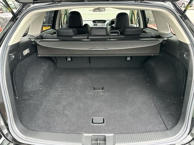 レヴォーグ(スバル)中古車 8