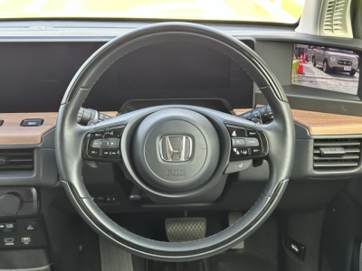 HONDA e(ホンダ)中古車 内外装写真