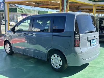 新型フリード(ホンダ)新車見本展示有 後方