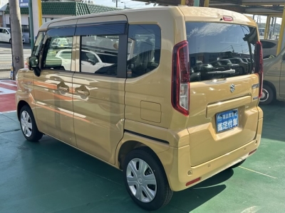 新型スペーシア(スズキ)届出済未使用車 後方