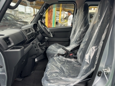 ハイゼットカーゴのOEM(ダイハツ)中古車 前席内装