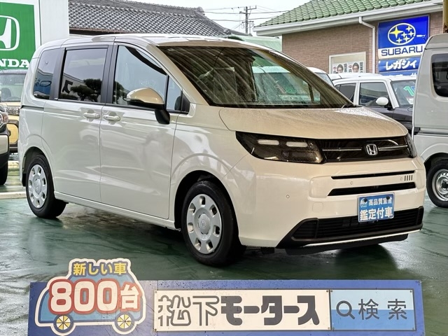 新型フリード(ホンダ)新車見本展示有全体拡大