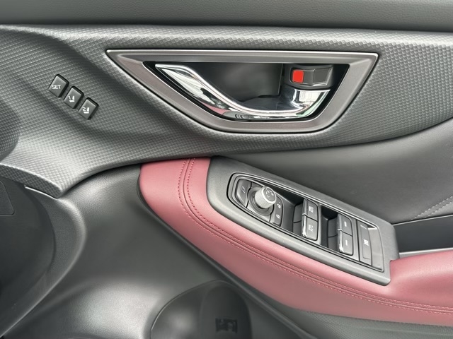 フォレスター(スバル)登録済未使用車 14