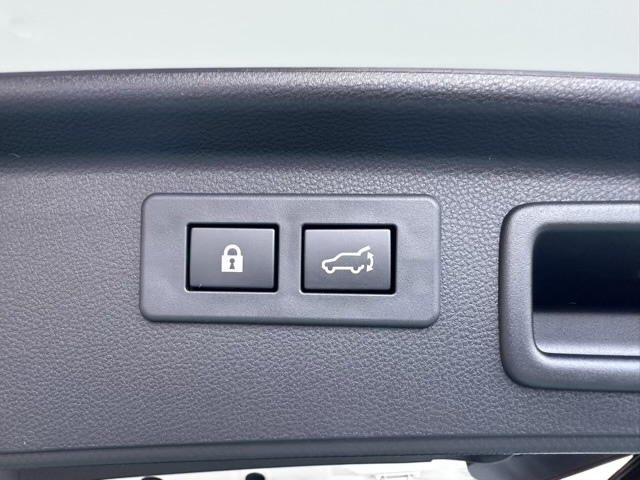 フォレスター(スバル)登録済未使用車 10