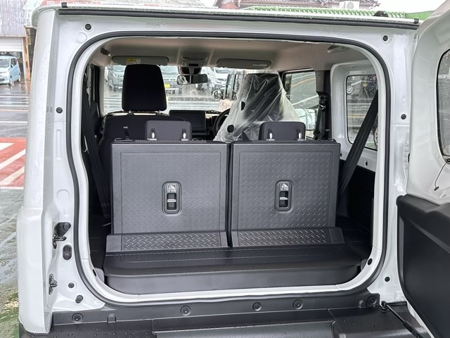 ジムニー(スズキ)新車見本展示無 7