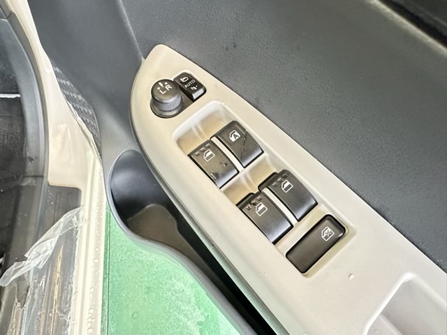 パッソ(トヨタ)中古車 12
