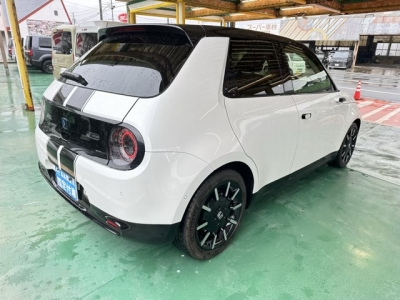 HONDA e(ホンダ)中古車 内外装写真他２