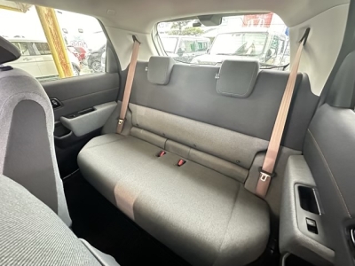 HONDA e(ホンダ)中古車 後席内装