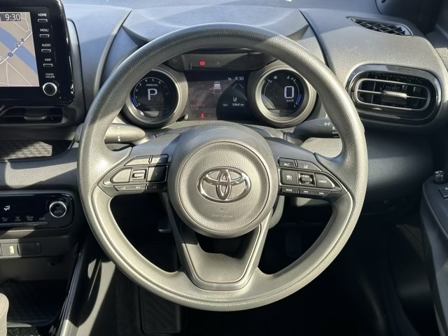 ヤリス(トヨタ)中古車 8
