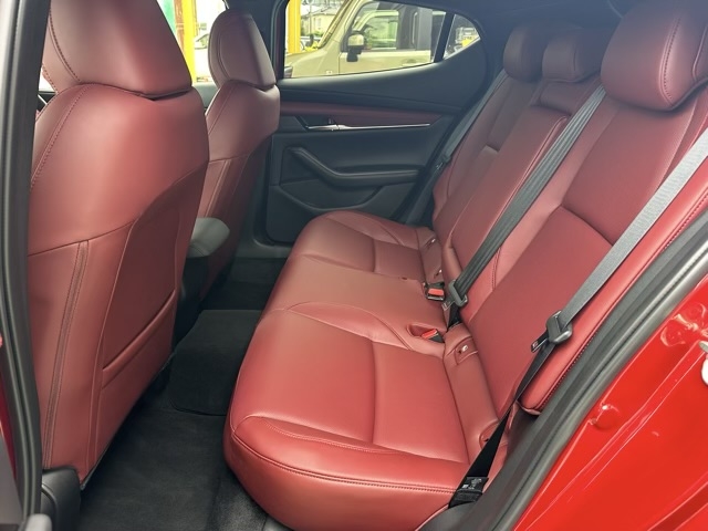 MAZDA3(マツダ)中古車 4