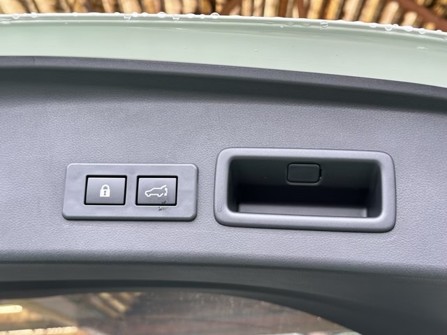 レヴォーグ(スバル)中古車 9
