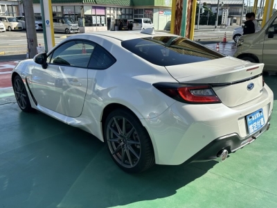 BRZ(スバル)中古車 後方