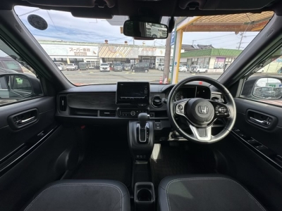 N-ONE(ホンダ)中古車 後席から見た前席