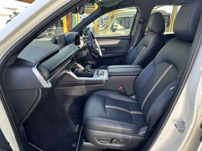 CX-60(マツダ)中古車 前席内装