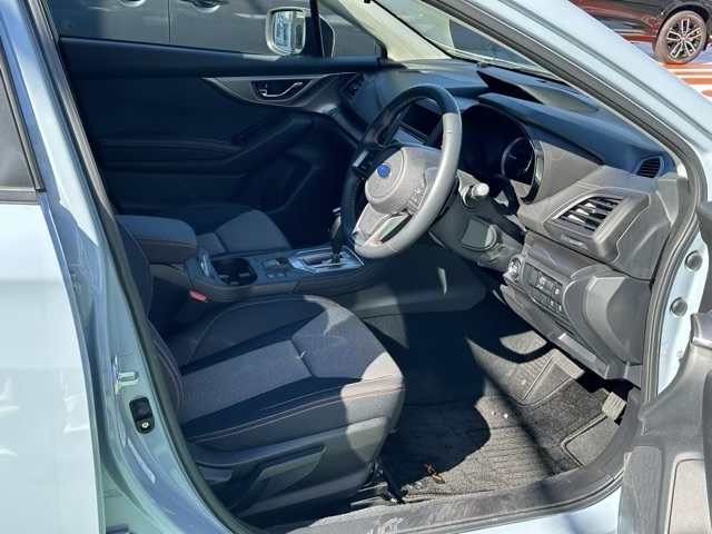 XV(スバル)中古車 11