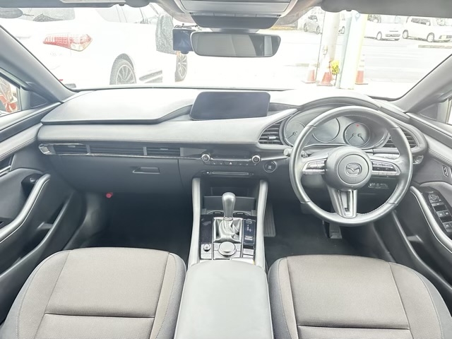 MAZDA3(マツダ)中古車 5