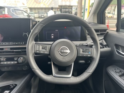ノート(ニッサン)中古車 内外装写真