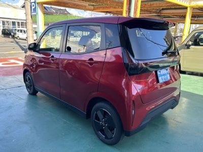 サクラ(ニッサン)中古車 後方
