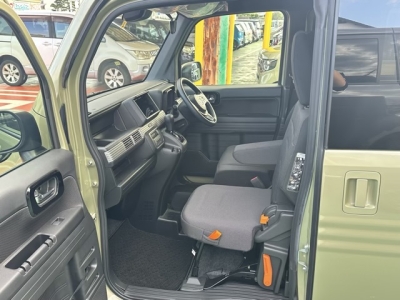 N-VAN(ホンダ)中古車 前席内装