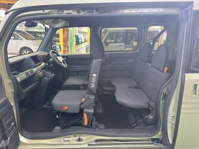 N-VAN(ホンダ)中古車 後席内装