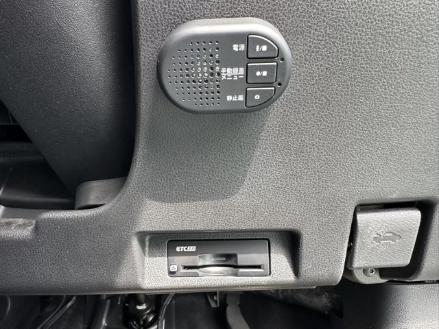 リーフ(ニッサン)中古車 13