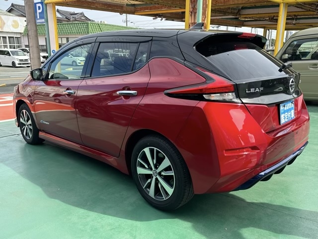リーフ(ニッサン)中古車 2