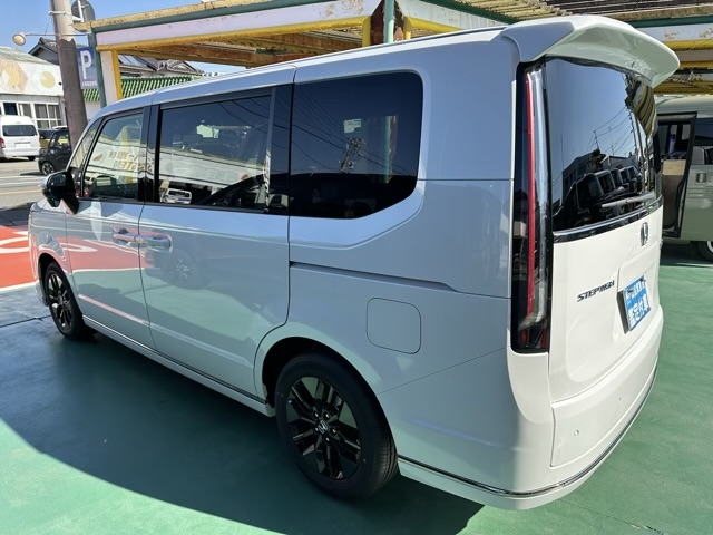 ステップワゴン(ホンダ)登録済未使用車 2