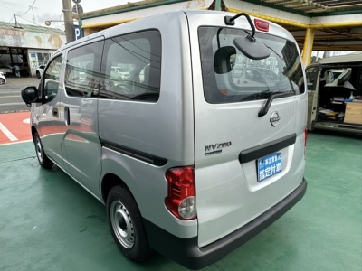 NV200バネットバン(ニッサン)レンタＵＰ 後方