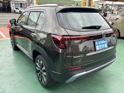 WR-V(ホンダ)登録済未使用車 後方