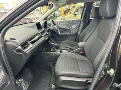 WR-V(ホンダ)登録済未使用車 前席内装