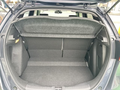 フィット(ホンダ)中古車 内外装写真他２