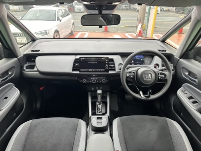 フィット(ホンダ)中古車 内外装写真