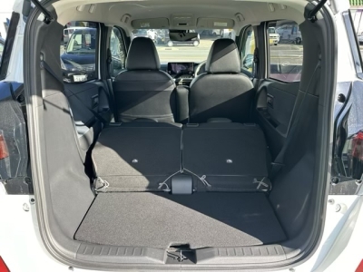サクラ(ニッサン)中古車 内外装写真他２