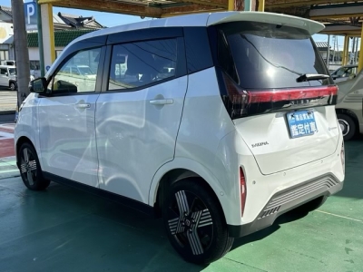サクラ(ニッサン)中古車 後方