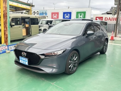 MAZDA3 ファストバック(マツダ)中古車 前方