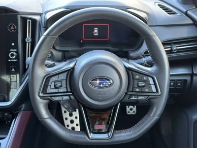 WRX S4(スバル)中古車 内外装写真