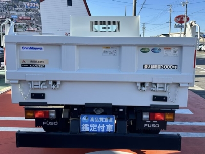 キャンター(三菱)登録済未使用車 内外装写真他