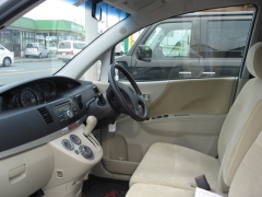 ムーヴ(ダイハツ)中古車 前席内装