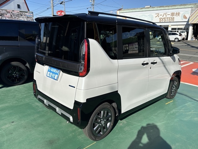 デリカミニ(三菱)届出済未使用車 13